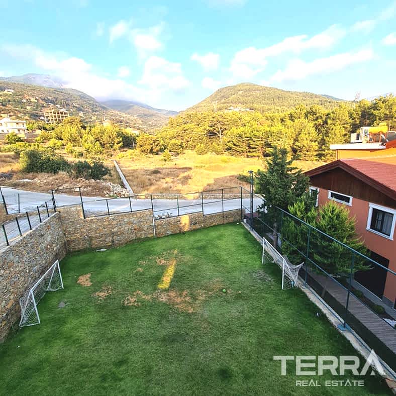 Three Resale Apartments in a Single Complex in a Tranquil Area of Oba - 108994
