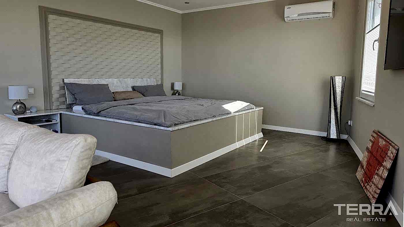 Three Resale Apartments in a Single Complex in a Tranquil Area of Oba - 109002