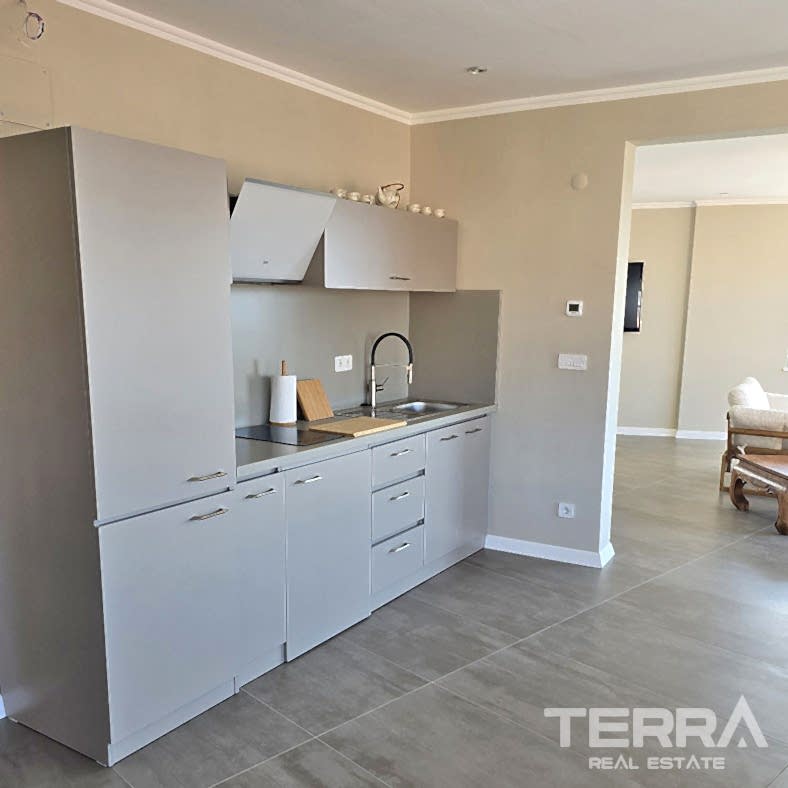 Three Resale Apartments in a Single Complex in a Tranquil Area of Oba - 109005