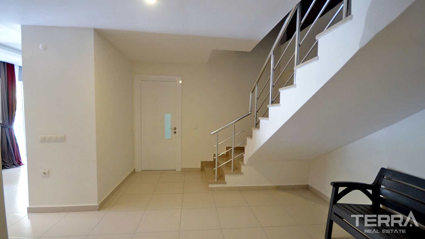 Appartement charmant à vendre avec accès jardin à Kestel, Alanya - 95313