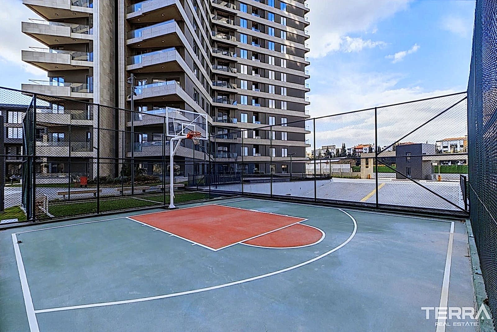 İzmir, Konak'ta Sahile ve Merkeze Yakın Deniz Manzaralı Daireler - 106373