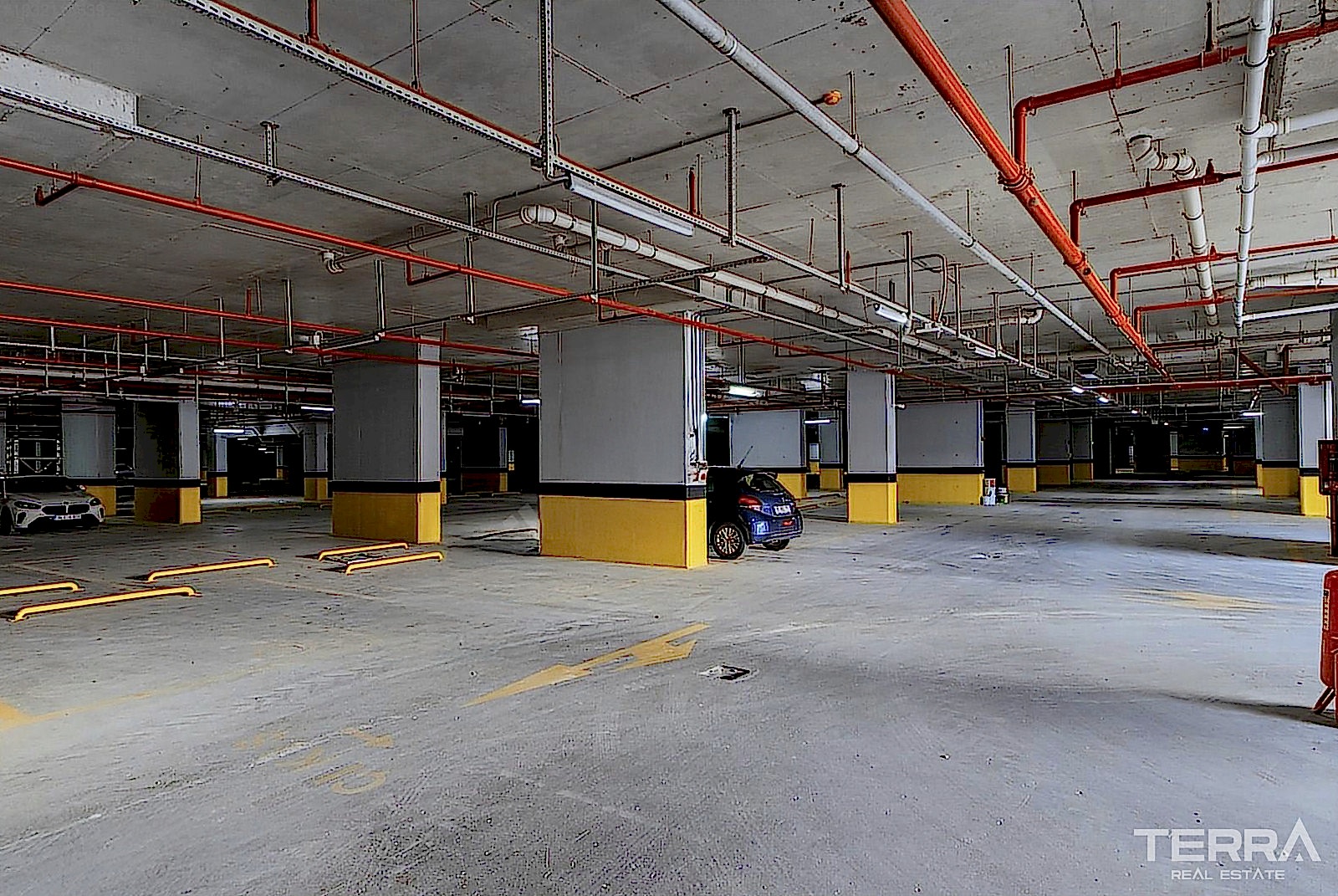 İzmir, Konak'ta Sahile ve Merkeze Yakın Deniz Manzaralı Daireler - 106378