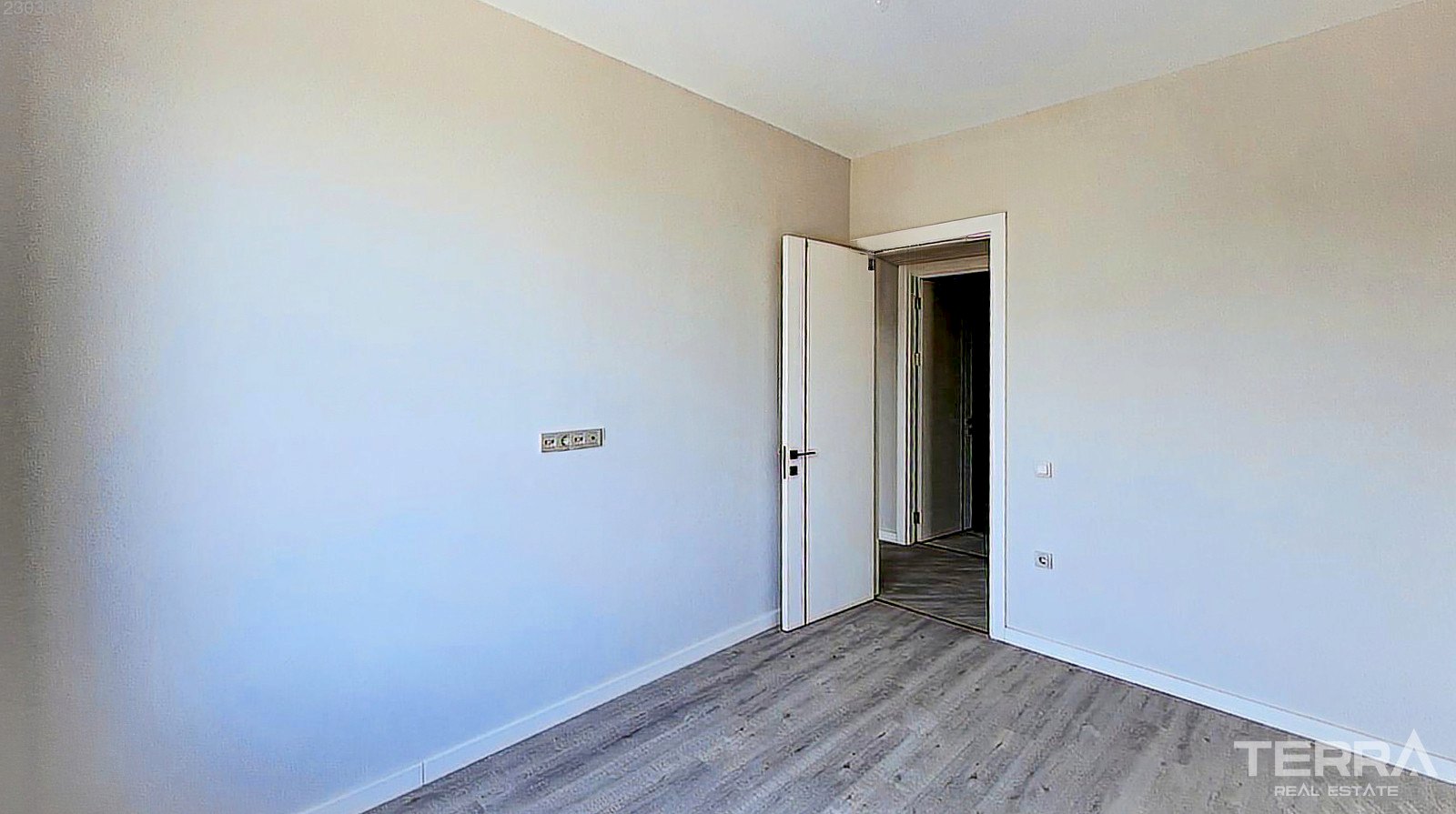 İzmir, Konak'ta Sahile ve Merkeze Yakın Deniz Manzaralı Daireler - 106387