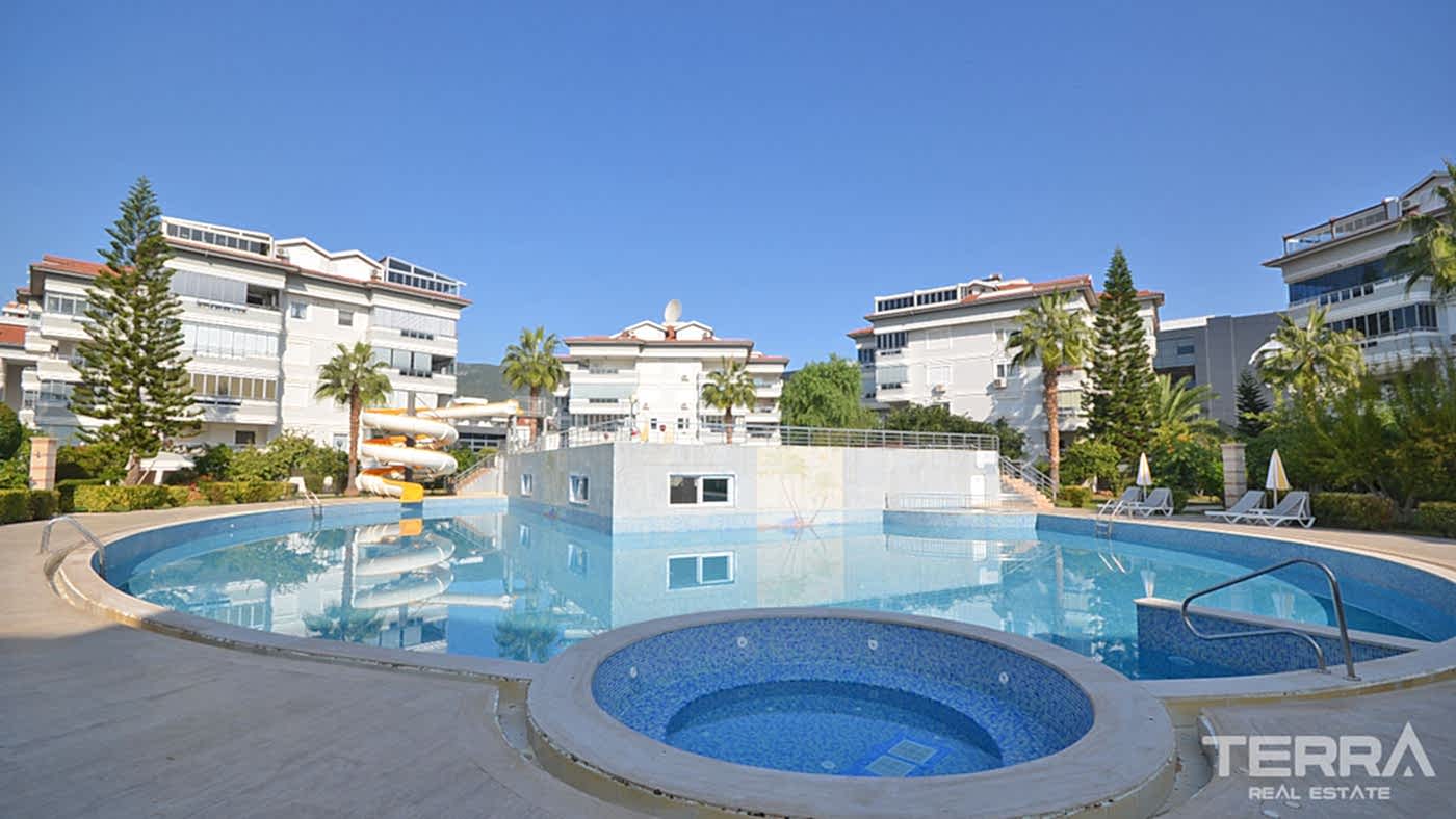 Alanya, Oba'da Crown Resort 1 Sitesinde 3+1 Satılık Daire - 109573
