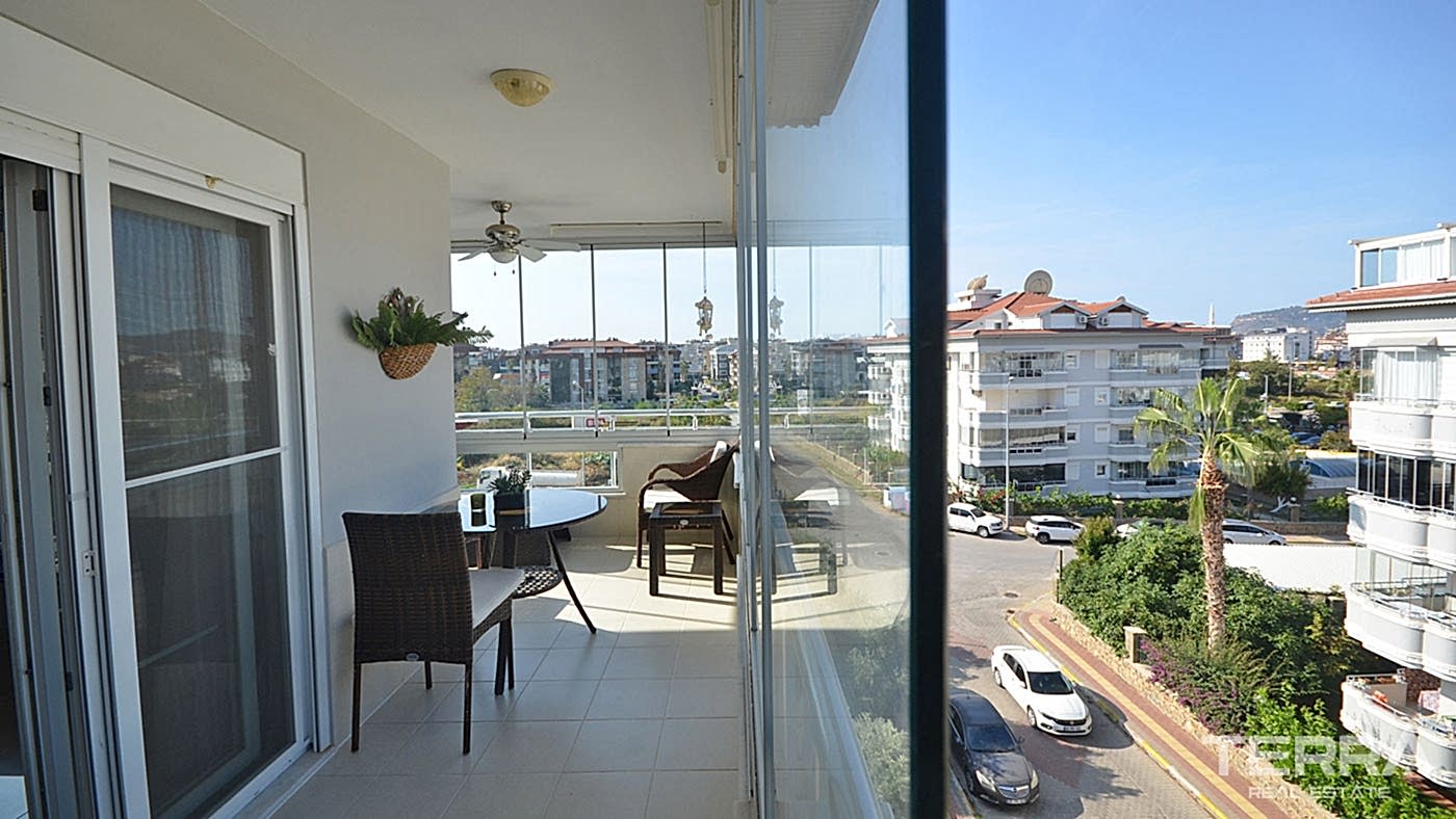 Alanya, Oba'da Crown Resort 1 Sitesinde 3+1 Satılık Daire - 109591