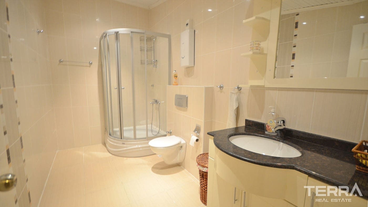 Alanya, Oba'da Crown Resort 1 Sitesinde 3+1 Satılık Daire - 109609