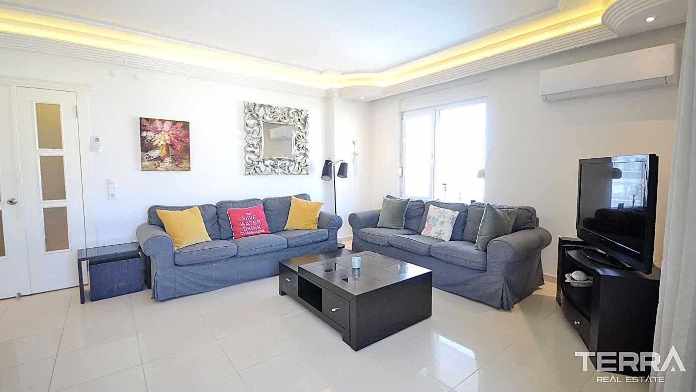 Apartment for Sale in Oba Crown Resort 3, Alanya, Turkey - 109636