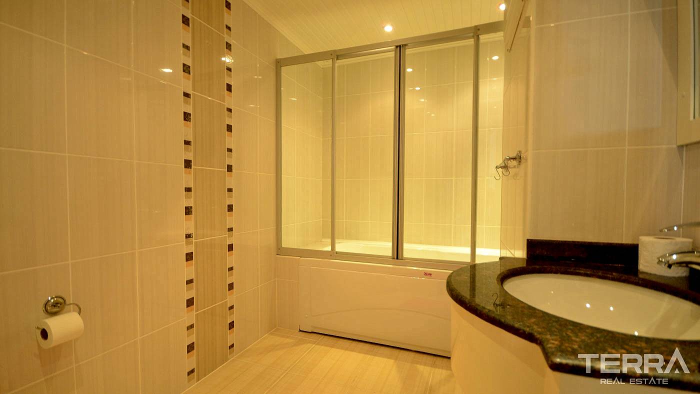 Apartment for Sale in Oba Crown Resort 3, Alanya, Turkey - 109651