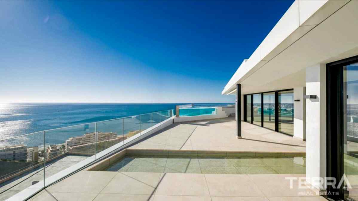 Sea View Villas for Sale in Fuengirola, Costa del Sol, Spain