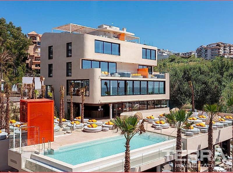 Sea View Villas for Sale in Fuengirola, Costa del Sol, Spain - 120127