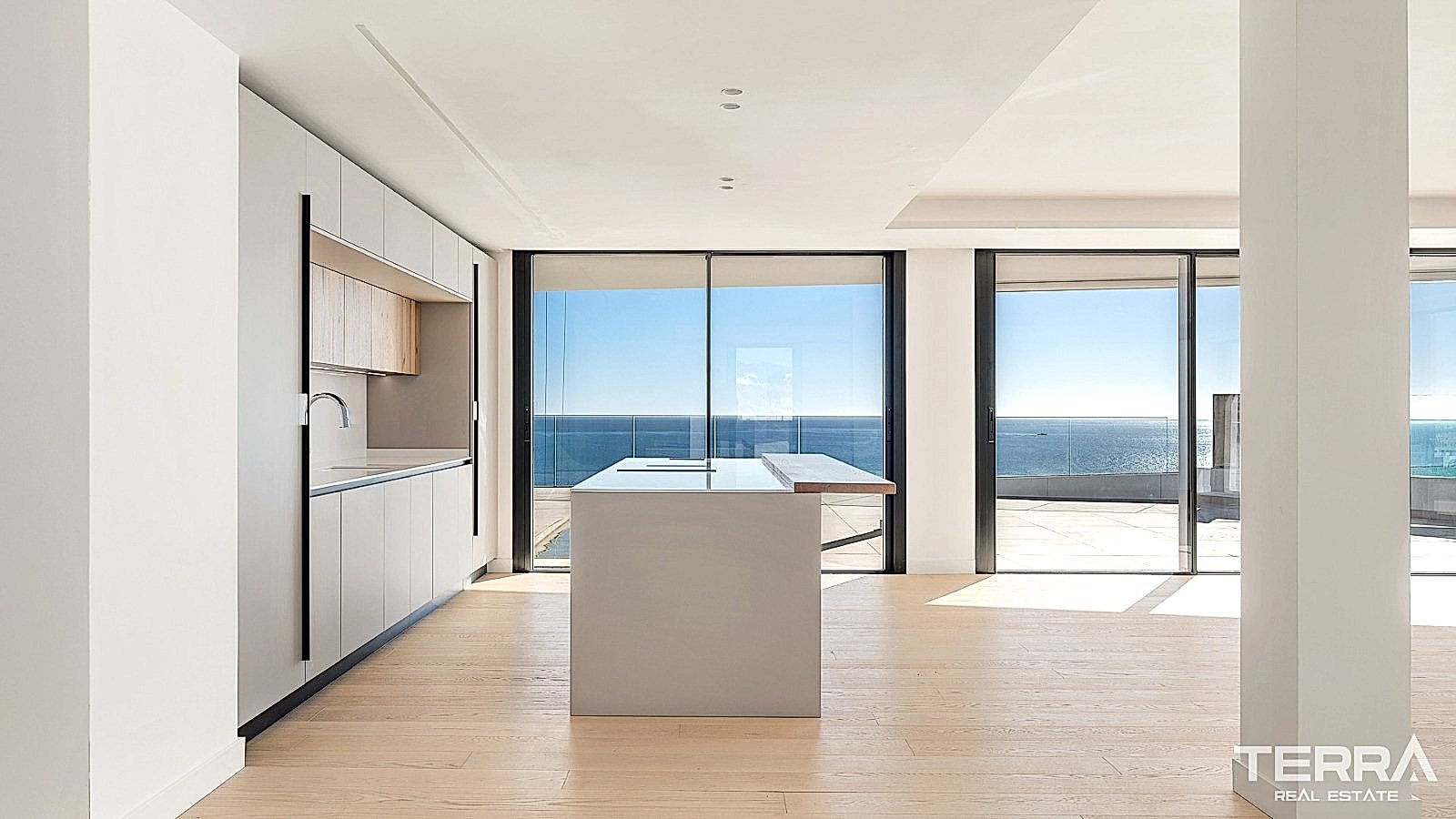 Sea View Villas for Sale in Fuengirola, Costa del Sol, Spain - 120133