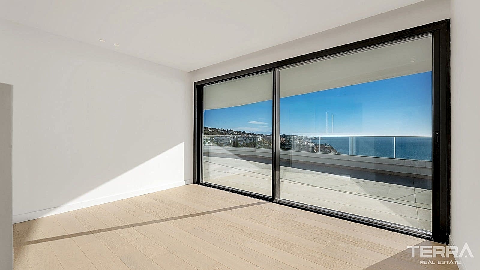 Sea View Villas for Sale in Fuengirola, Costa del Sol, Spain - 120139