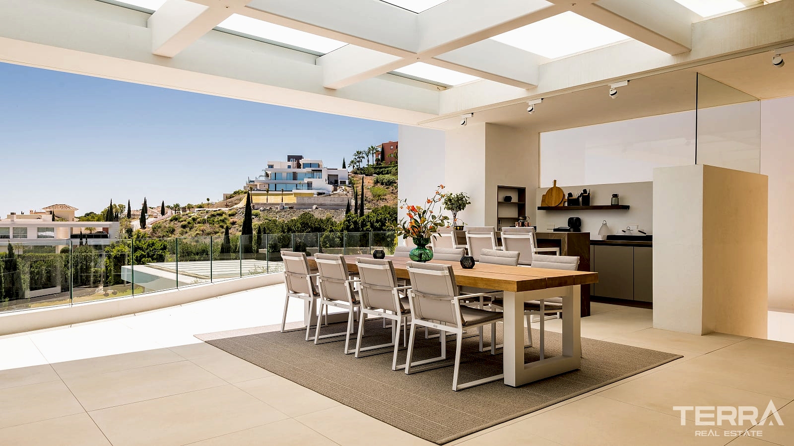 Golf Villa for Sale in Benahavís, Costa del Sol, Spain - 120153