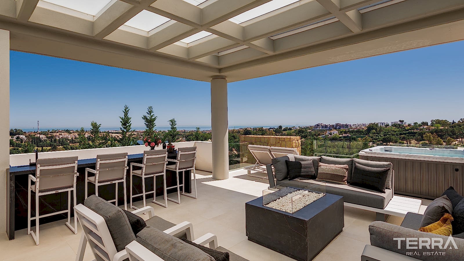 Golf Villa for Sale in Benahavís, Costa del Sol, Spain - 120159