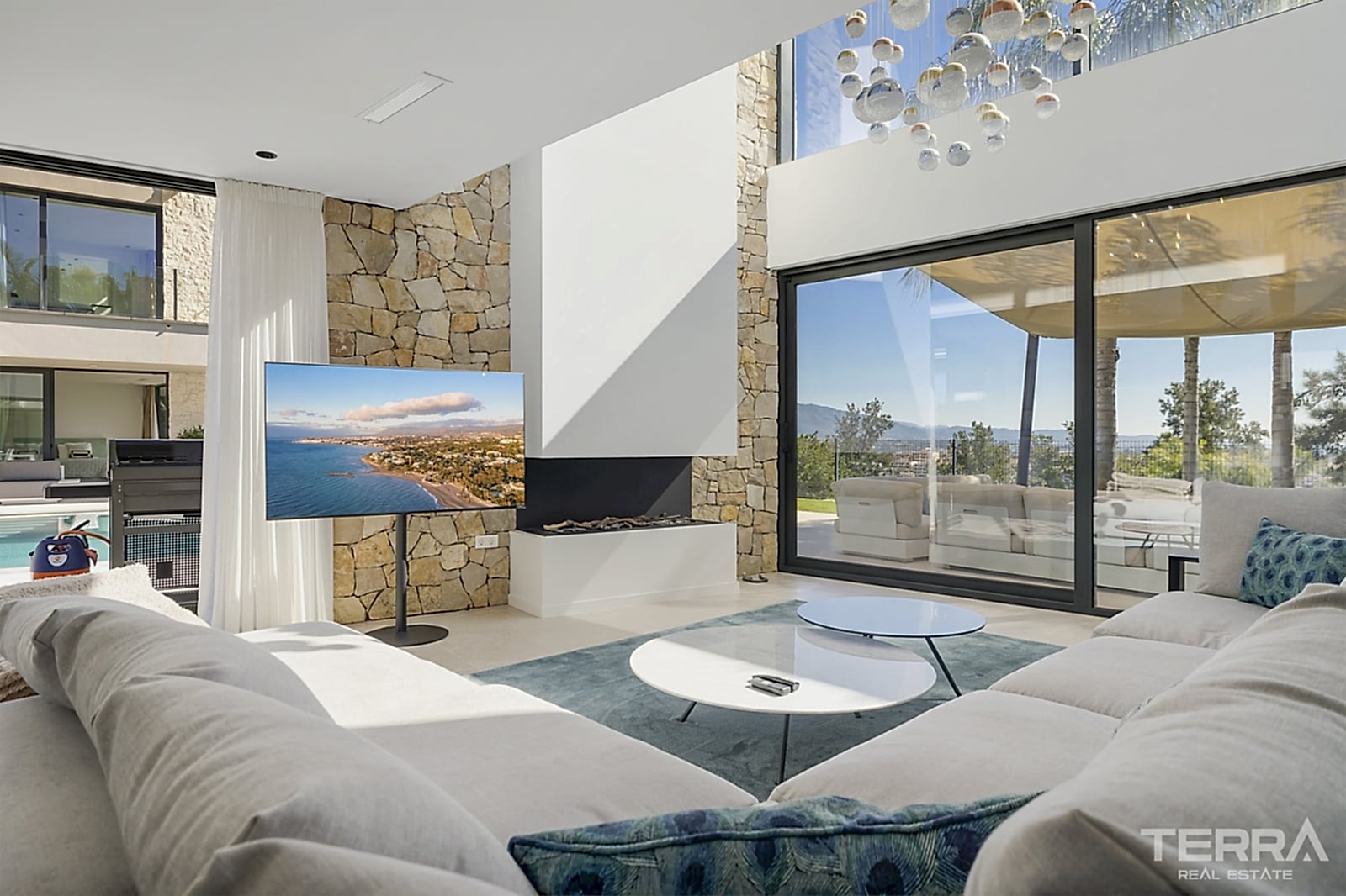 Golf Vilaa for Sale in Benahavís, Costa del Sol, Spain - 120209