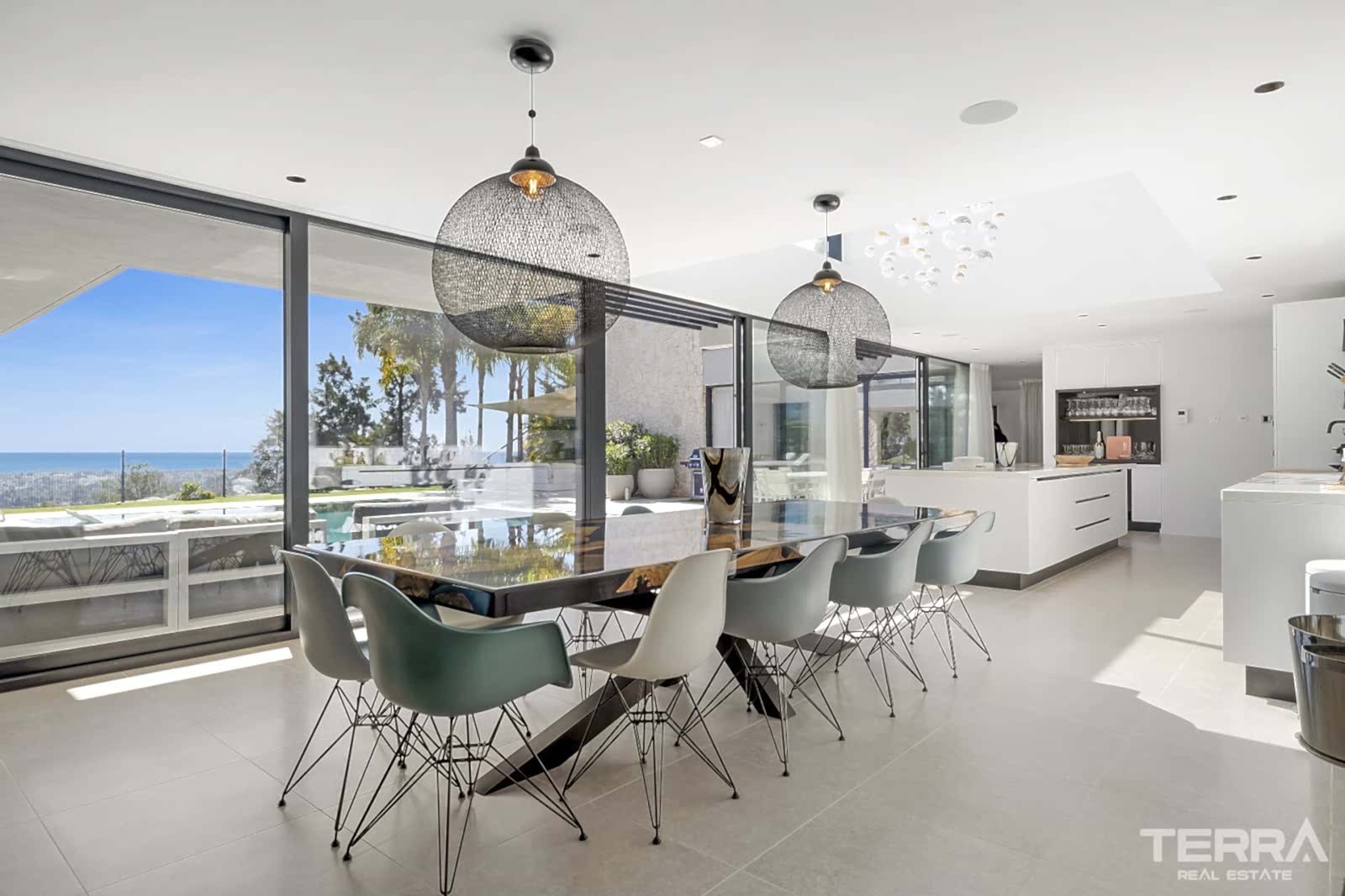 Golf Vilaa for Sale in Benahavís, Costa del Sol, Spain - 120214