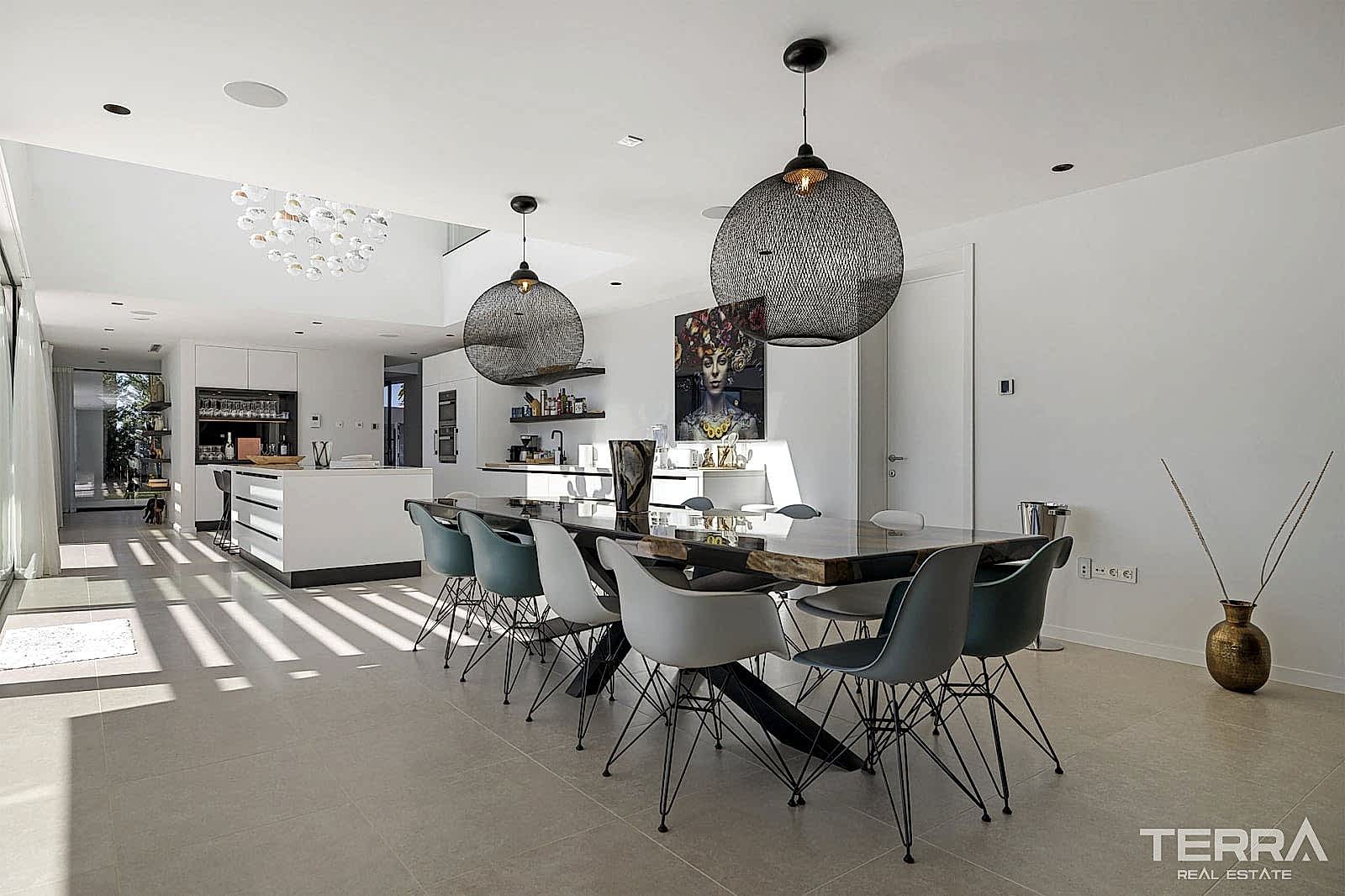 Golf Vilaa for Sale in Benahavís, Costa del Sol, Spain - 120215