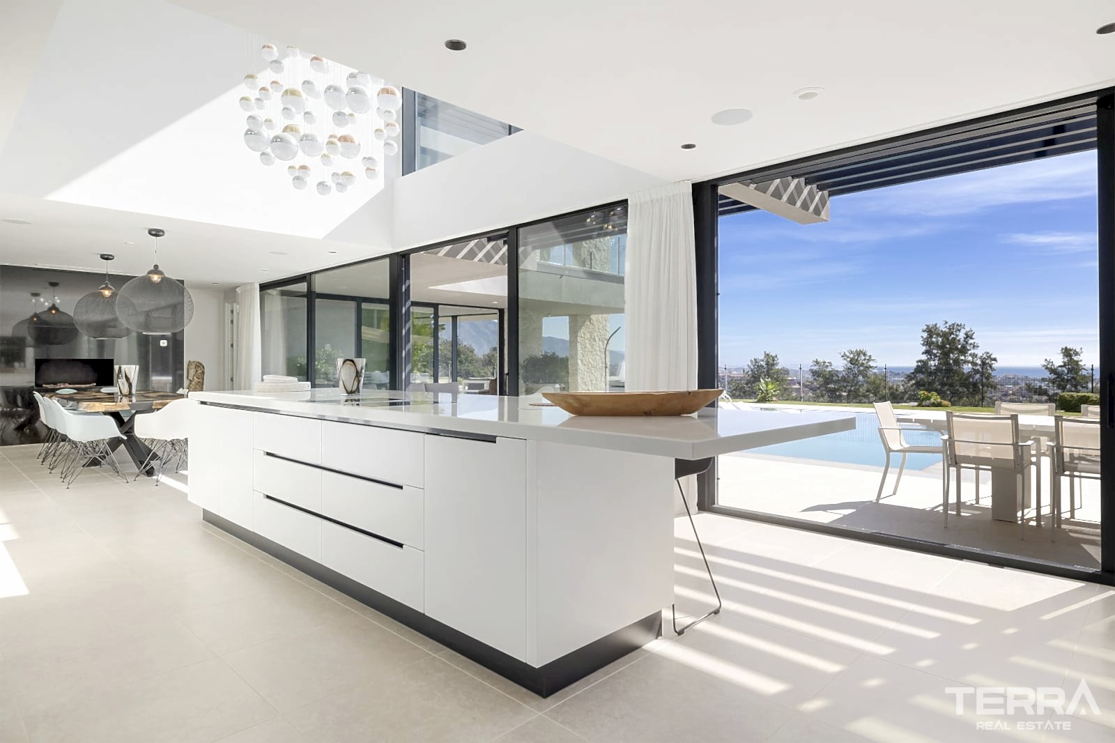Golf Vilaa for Sale in Benahavís, Costa del Sol, Spain - 120217