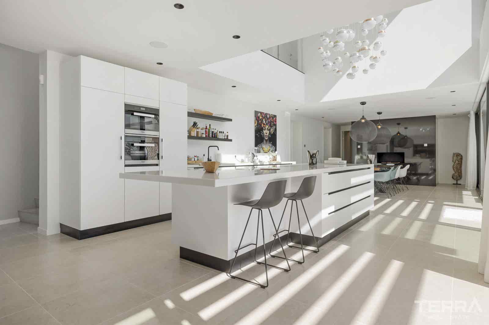 Golf Vilaa for Sale in Benahavís, Costa del Sol, Spain - 120218