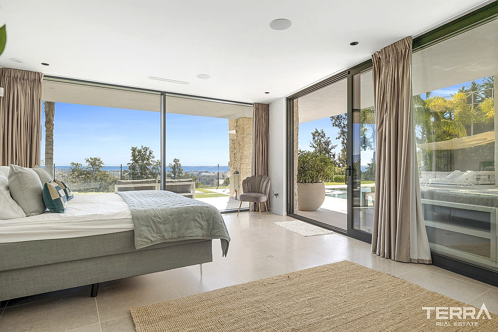 Golf Vilaa for Sale in Benahavís, Costa del Sol, Spain - 120223