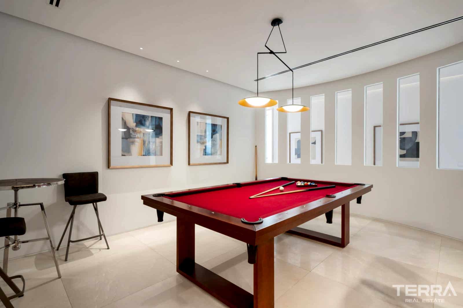 Golf Villa for Sale with Sea View in Benahavís, Spain - 120269